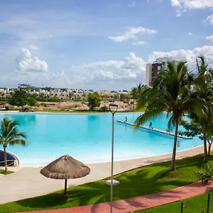 https://cancun-con-alberca-gigante.quintano-roohotels.com